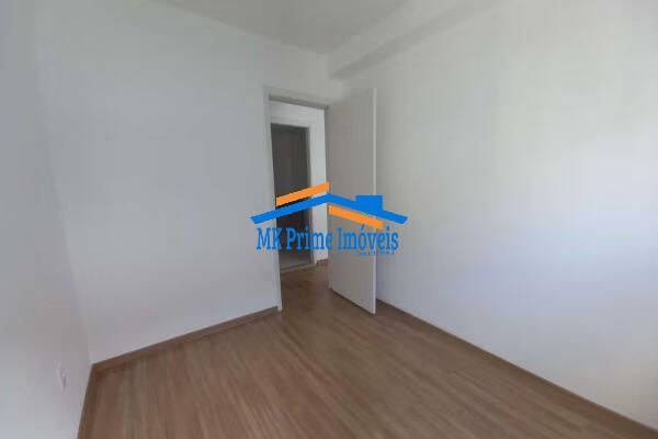 Apartamento à venda com 3 quartos, 55m² - Foto 6
