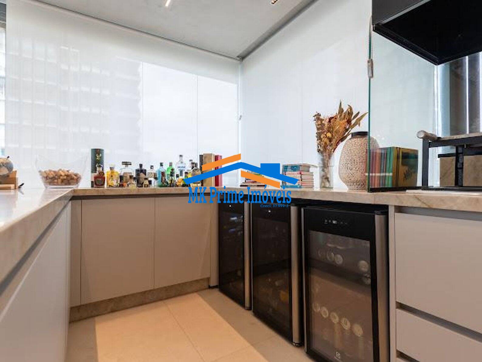 Apartamento à venda com 3 quartos, 167m² - Foto 10