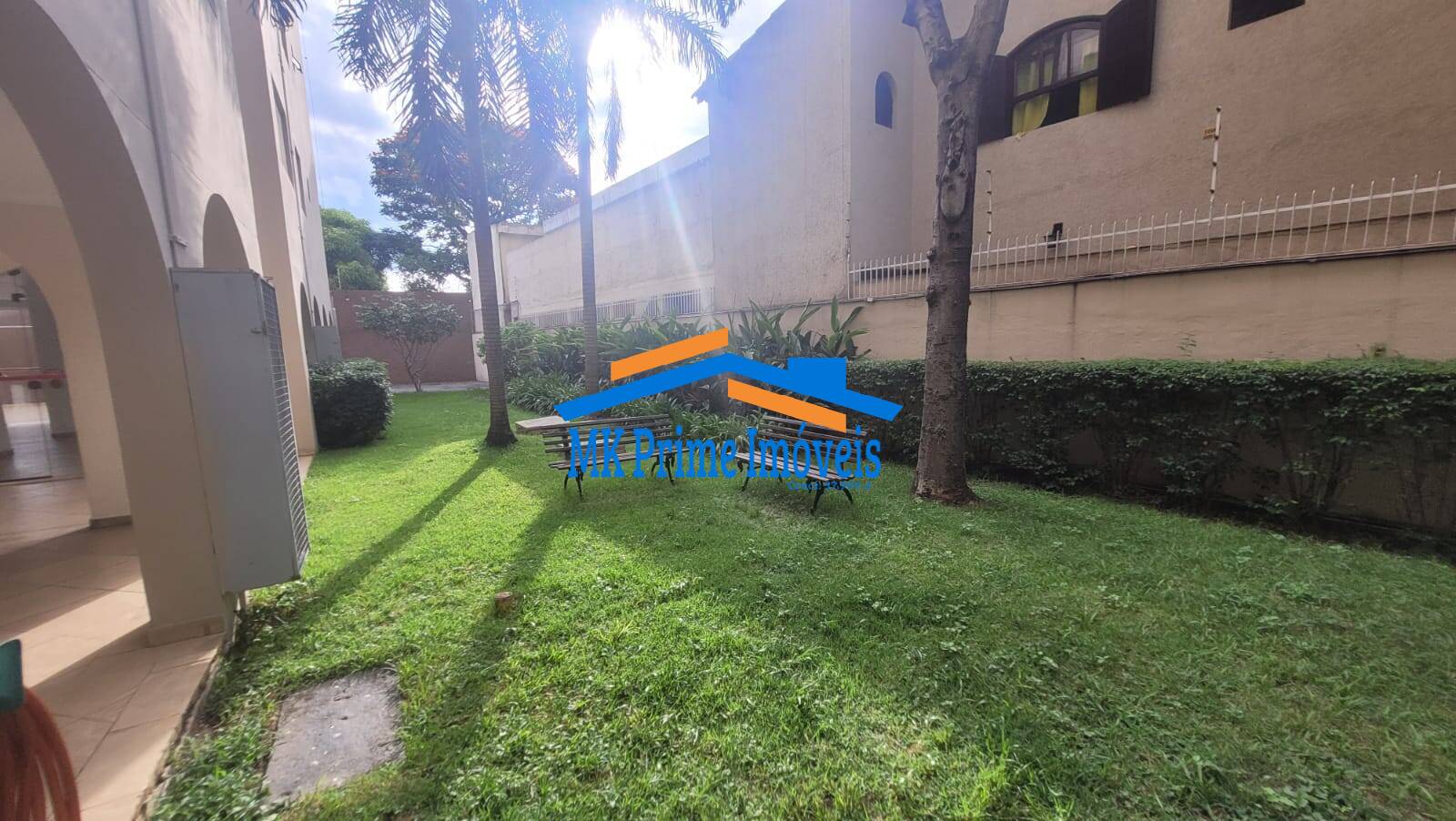 Apartamento à venda com 2 quartos, 78m² - Foto 9