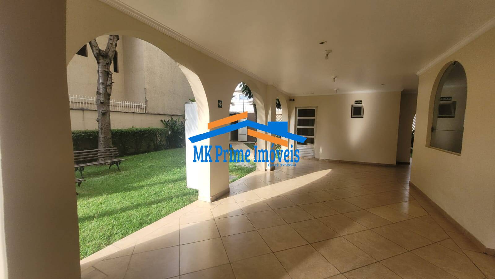 Apartamento à venda com 2 quartos, 78m² - Foto 3