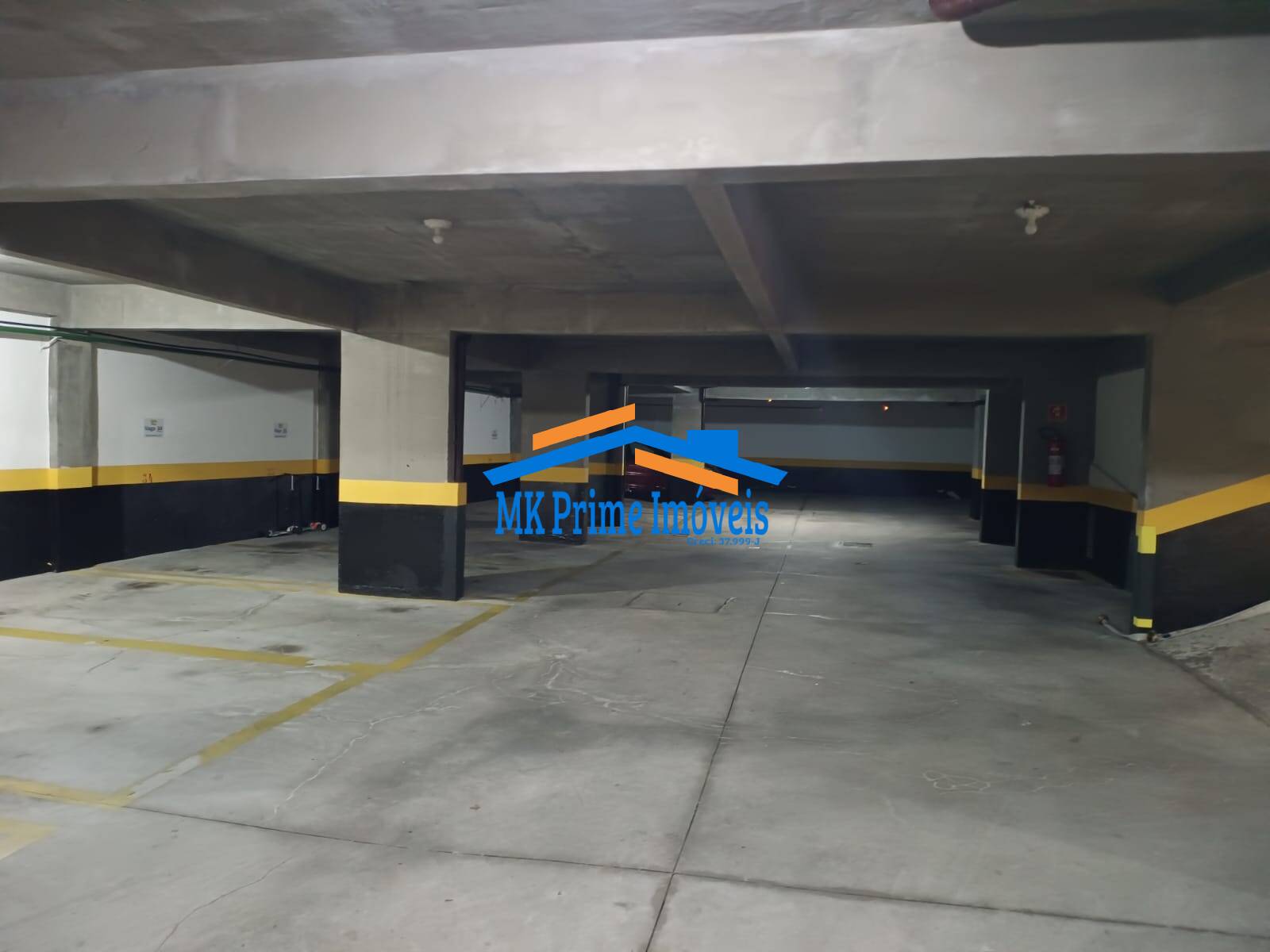 Apartamento à venda com 2 quartos, 64m² - Foto 34