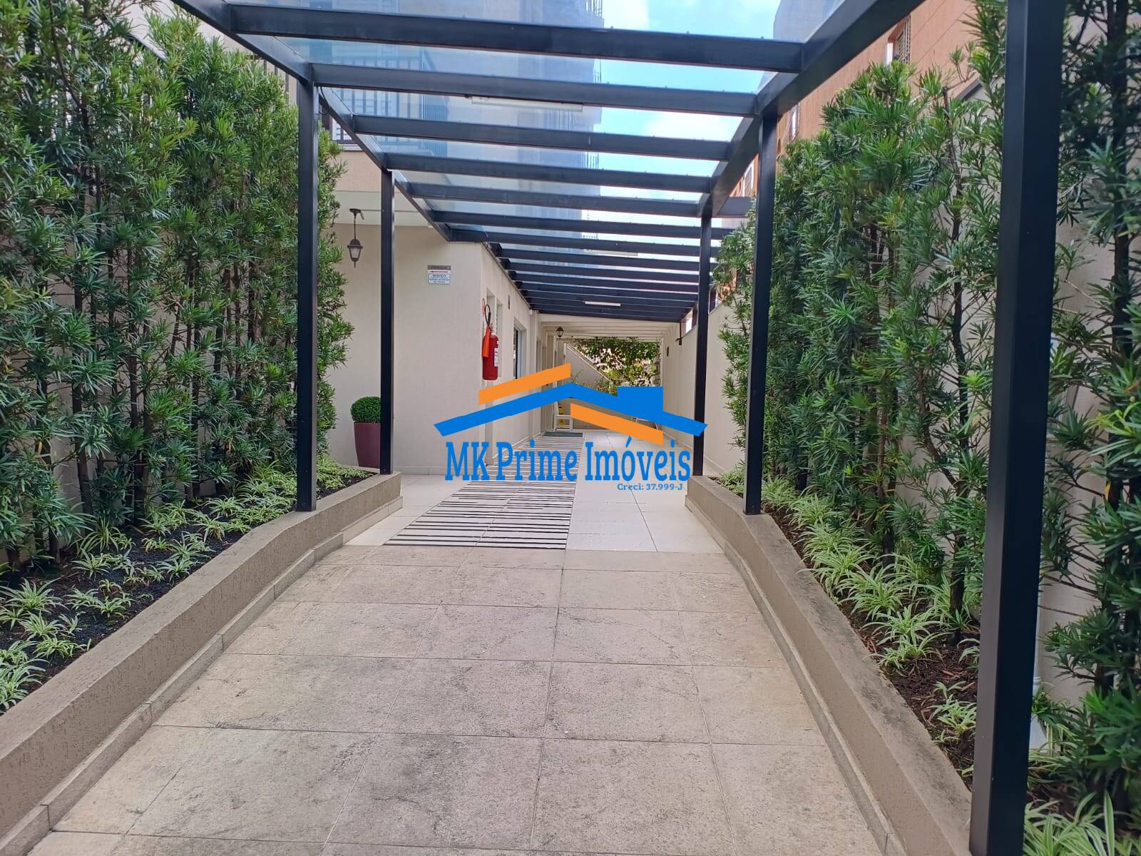 Apartamento à venda com 2 quartos, 64m² - Foto 5