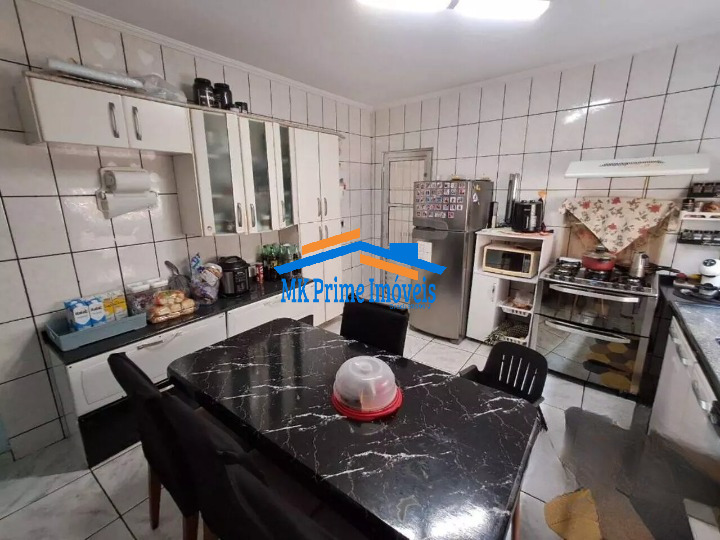 Sobrado à venda com 3 quartos, 204m² - Foto 8