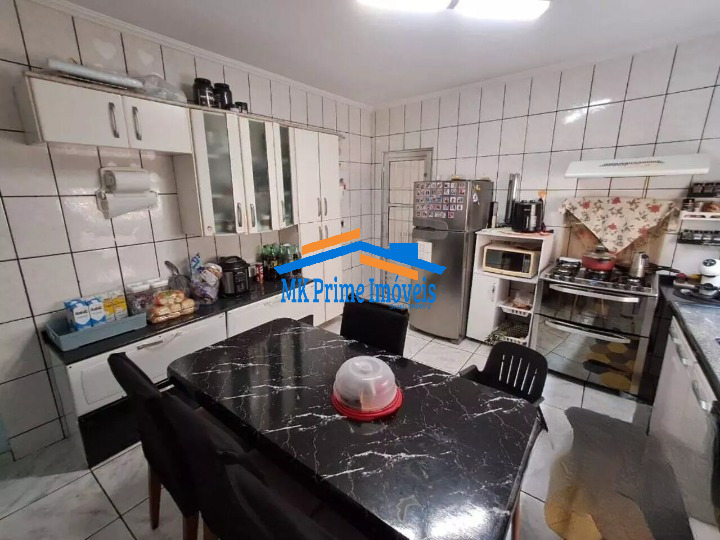 Sobrado à venda com 3 quartos, 204m² - Foto 9