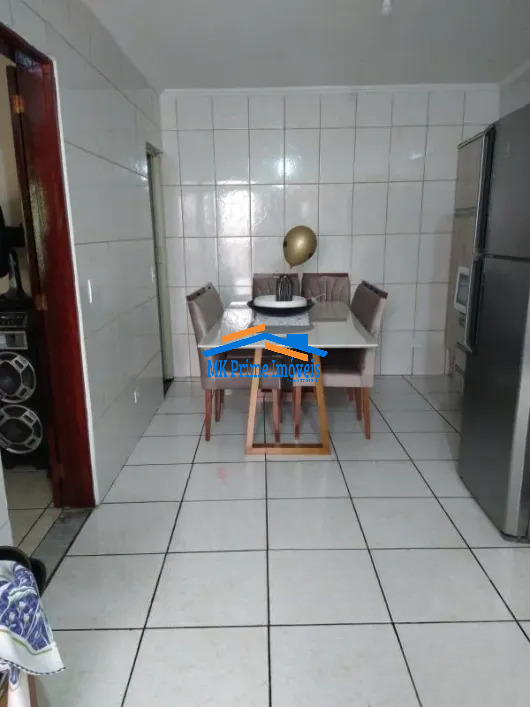 Casa à venda com 2 quartos, 390m² - Foto 9