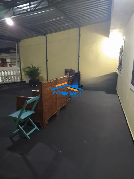 Casa à venda com 2 quartos, 390m² - Foto 12