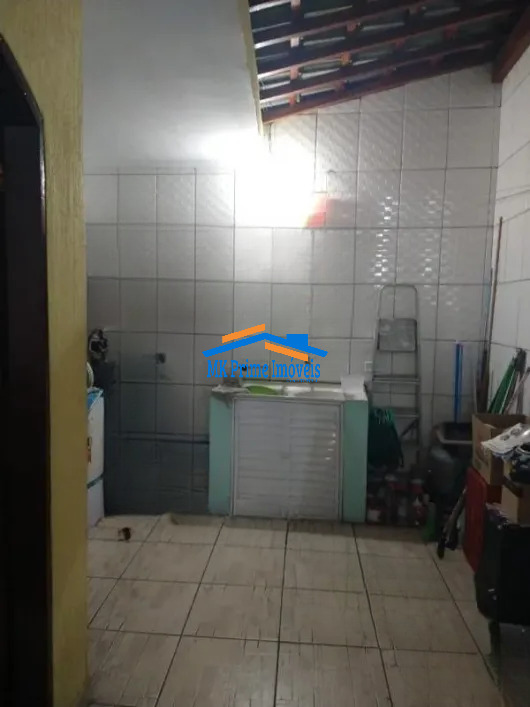 Casa à venda com 2 quartos, 390m² - Foto 22