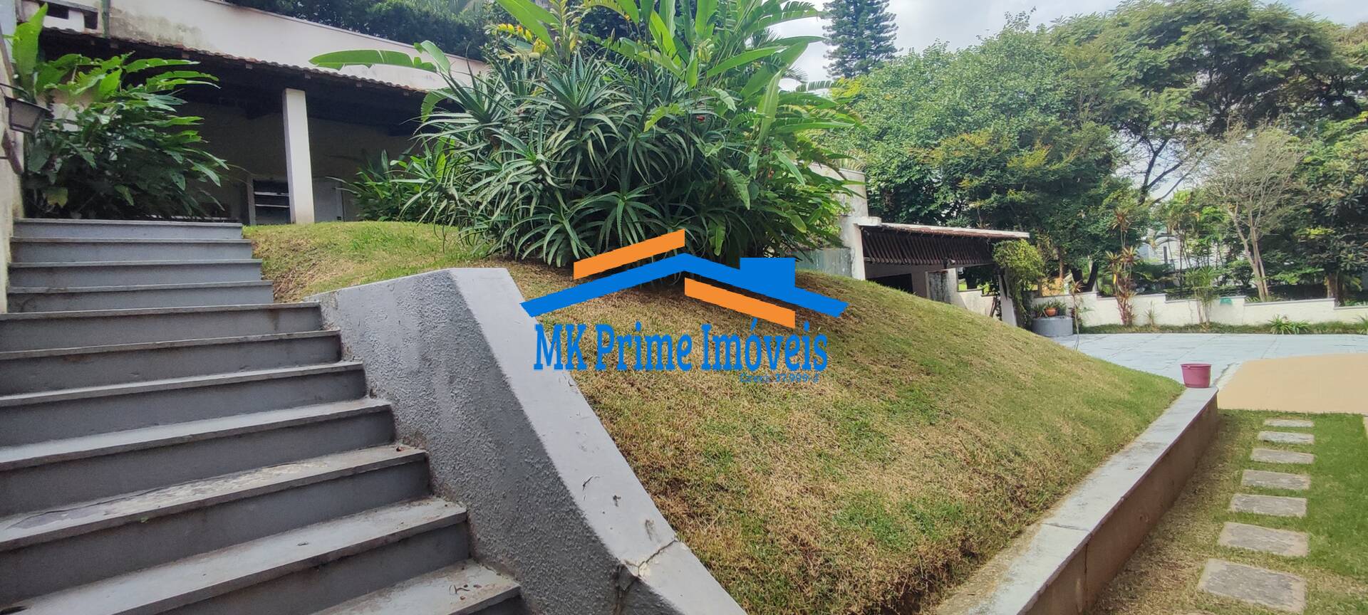 Casa de Condomínio à venda com 4 quartos, 350m² - Foto 10