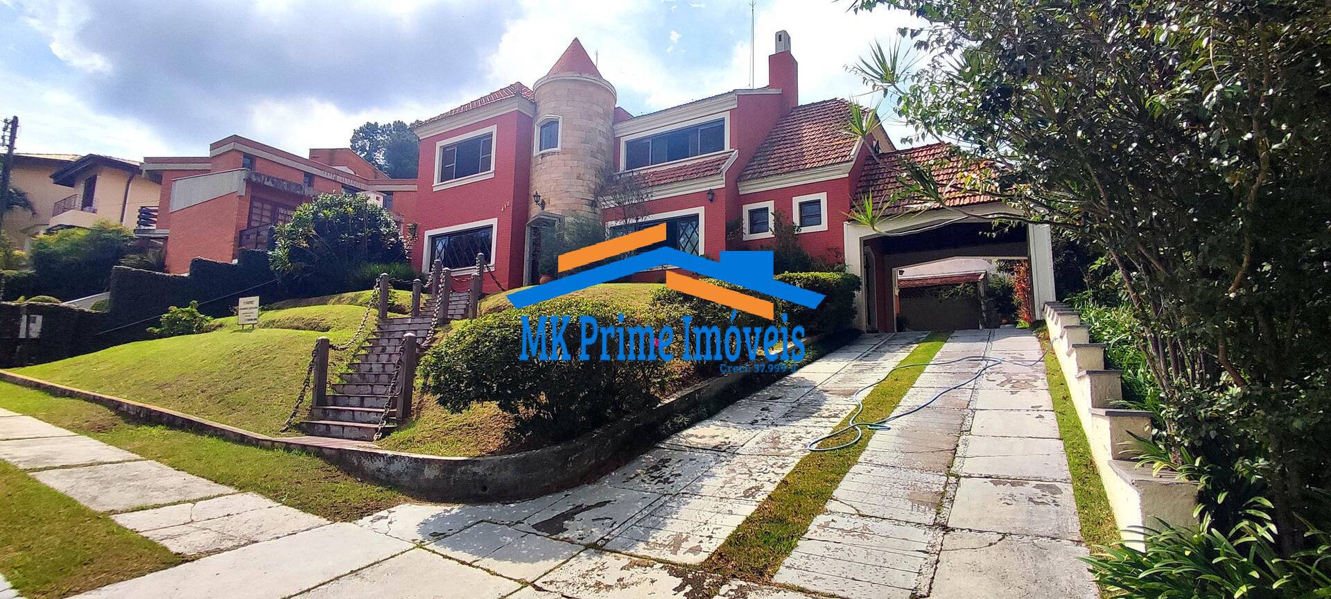 Casa de Condomínio à venda com 4 quartos, 350m² - Foto 1