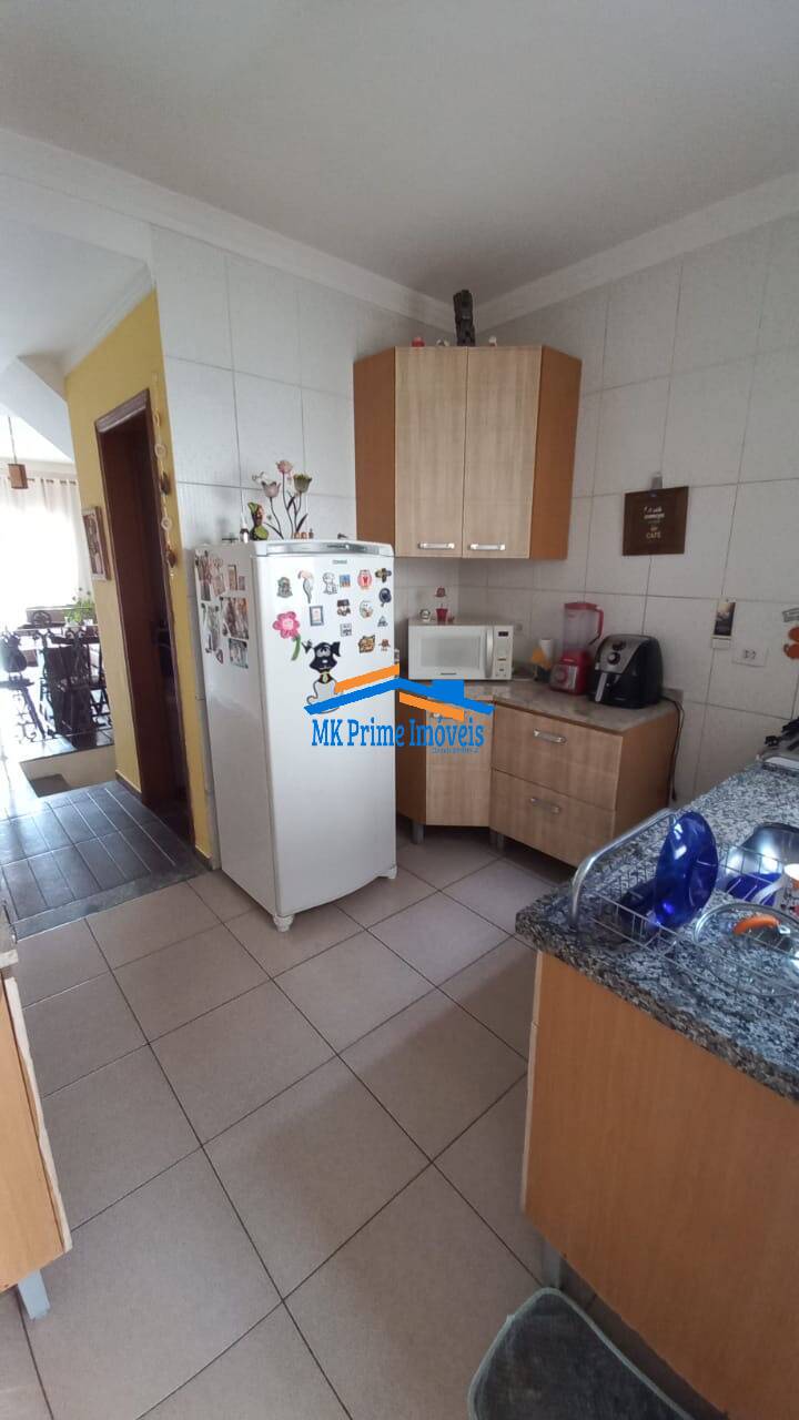 Sobrado à venda com 2 quartos, 60m² - Foto 5