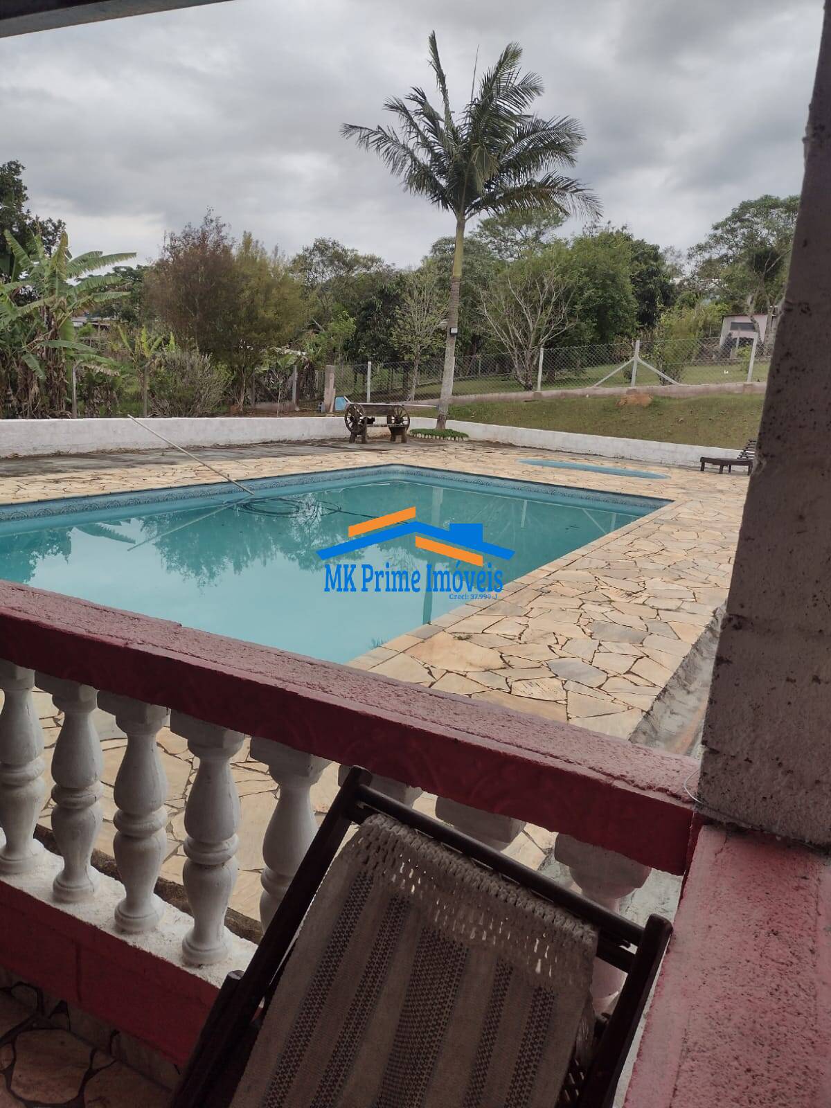 Chácara à venda com 7 quartos, 360m² - Foto 1
