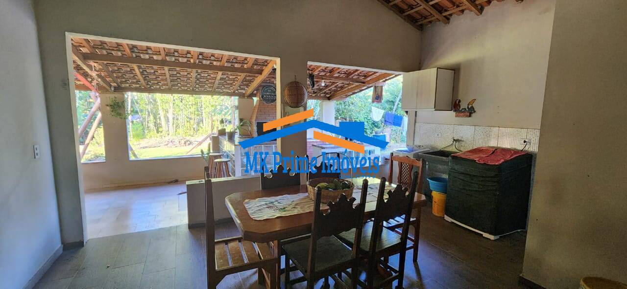 Chácara à venda com 4 quartos, 200m² - Foto 25