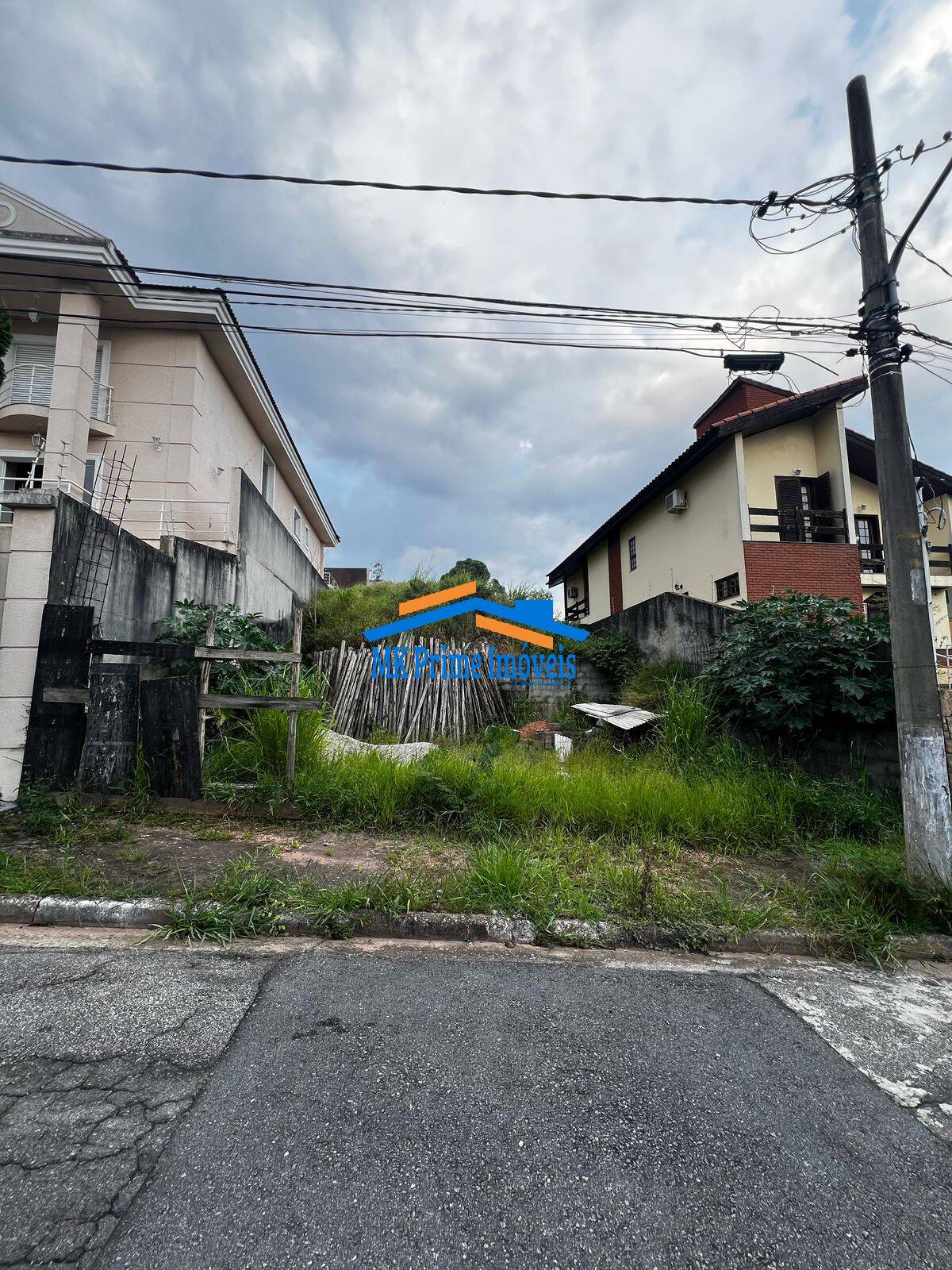 Terreno à venda, 450m² - Foto 1