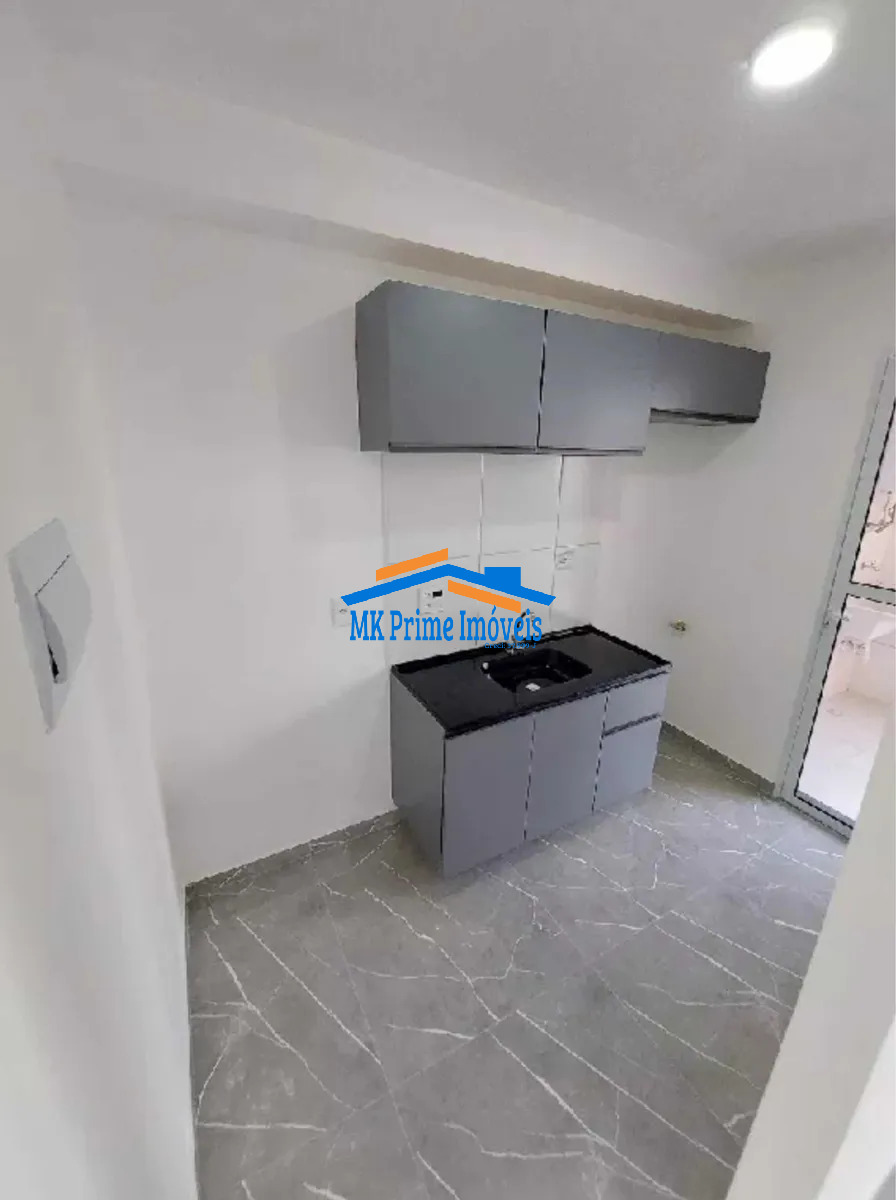 Apartamento à venda com 2 quartos, 42m² - Foto 2