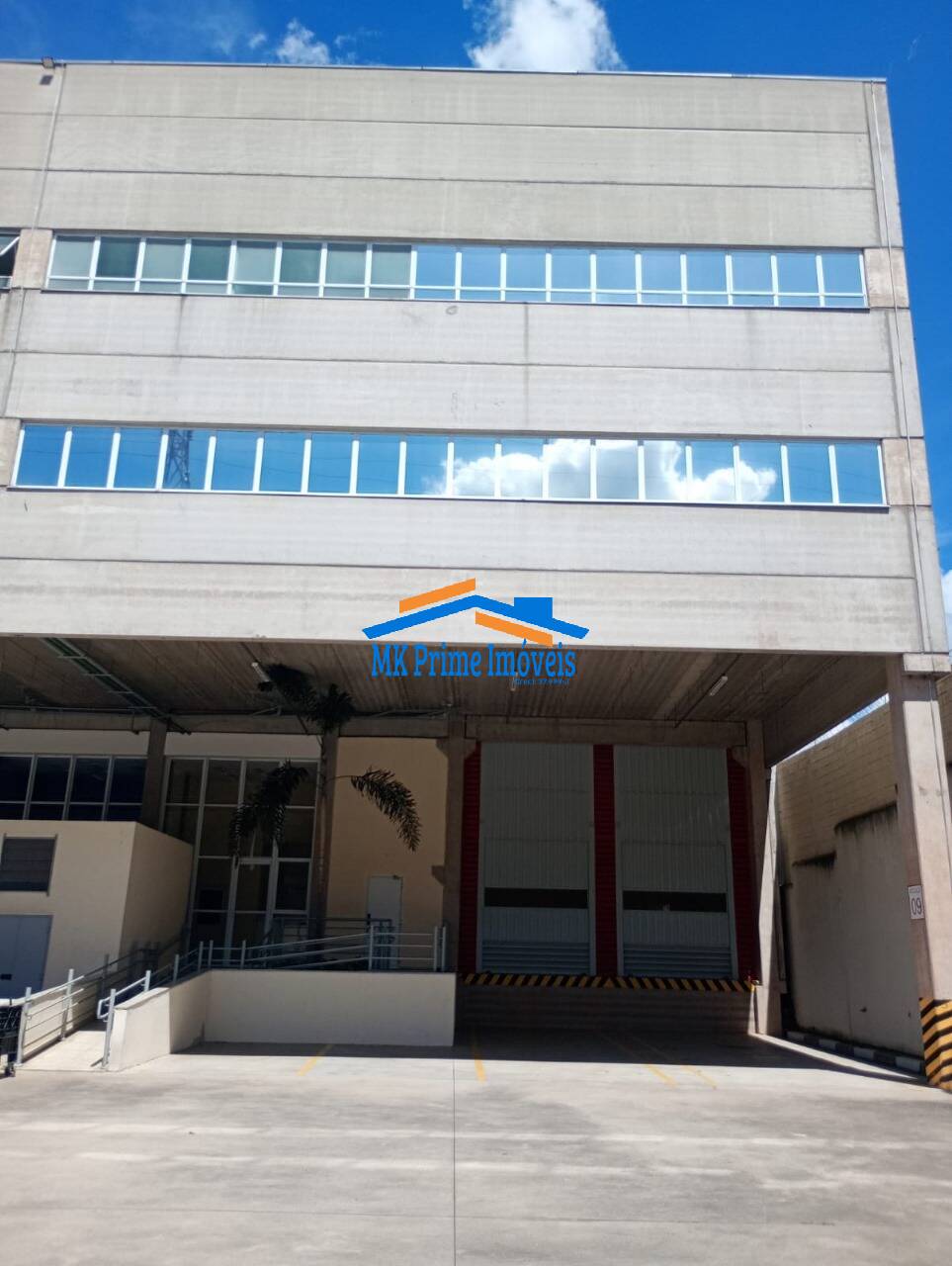 Depósito-Galpão-Armazém para alugar, 1115m² - Foto 1