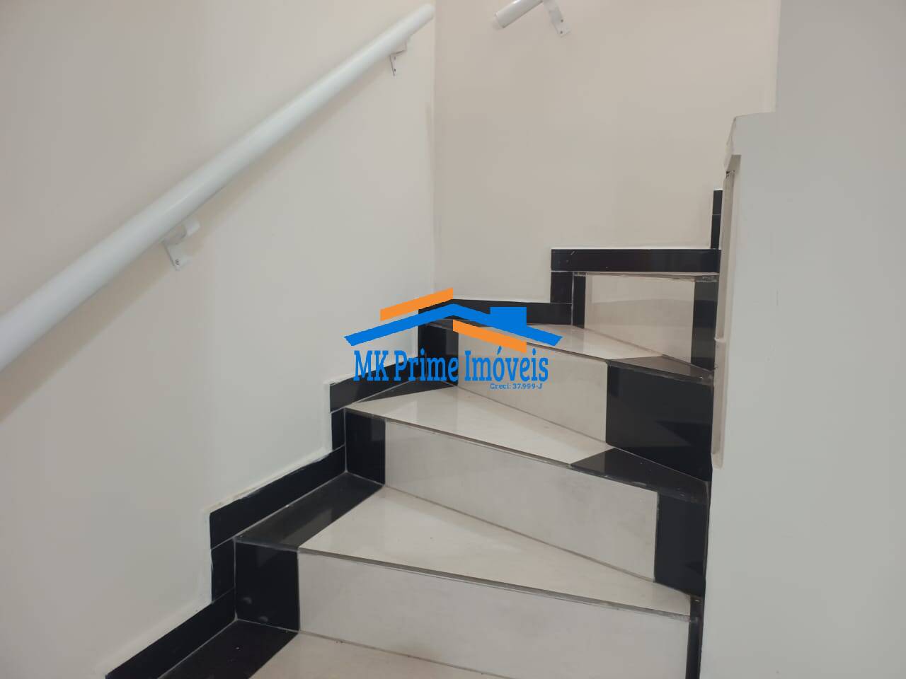 Sobrado à venda com 3 quartos, 142m² - Foto 4