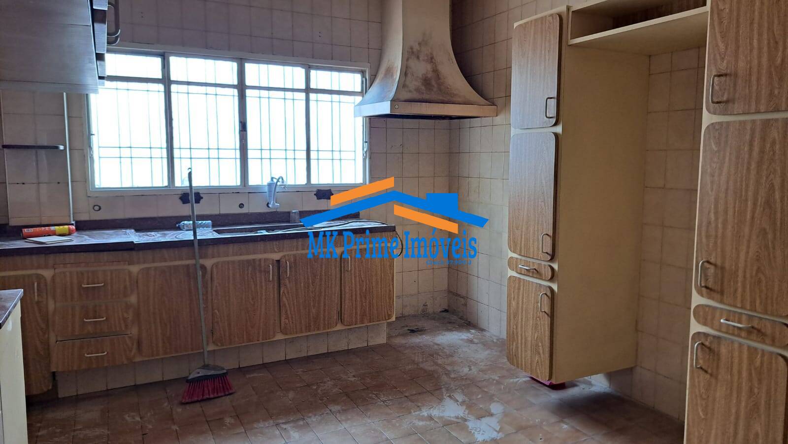 Casa para alugar com 2 quartos, 313m² - Foto 16