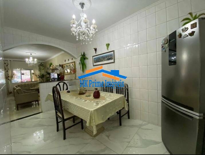 Casa à venda com 4 quartos, 140m² - Foto 8