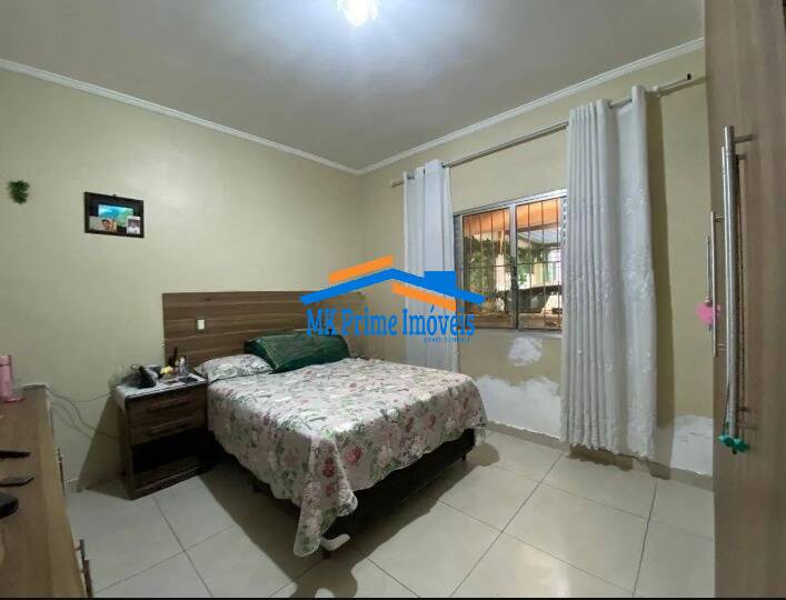 Casa à venda com 4 quartos, 140m² - Foto 12