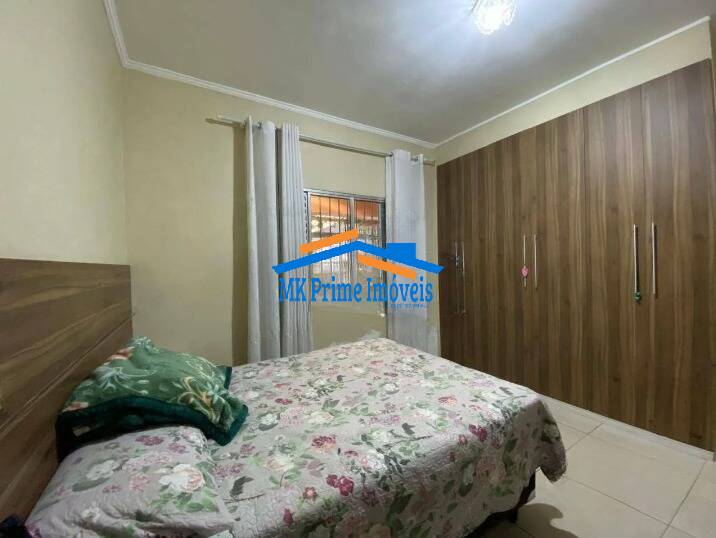 Casa à venda com 4 quartos, 140m² - Foto 15