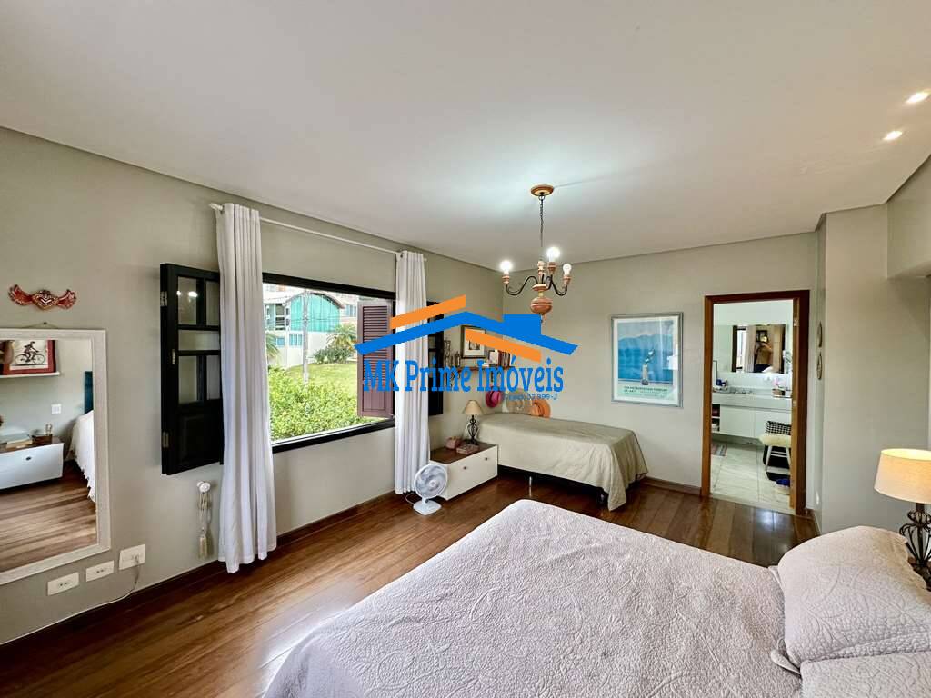 Casa de Condomínio à venda com 3 quartos, 330m² - Foto 44