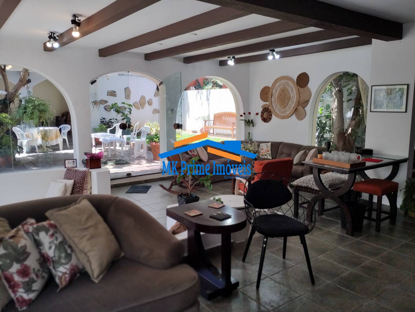 Sobrado à venda com 4 quartos, 299m² - Foto 2