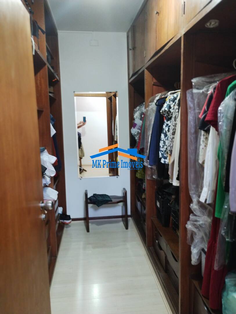 Sobrado à venda com 4 quartos, 299m² - Foto 24