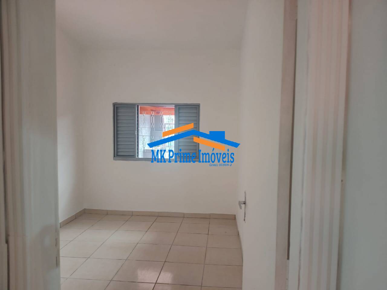 Casa à venda com 3 quartos, 80m² - Foto 8