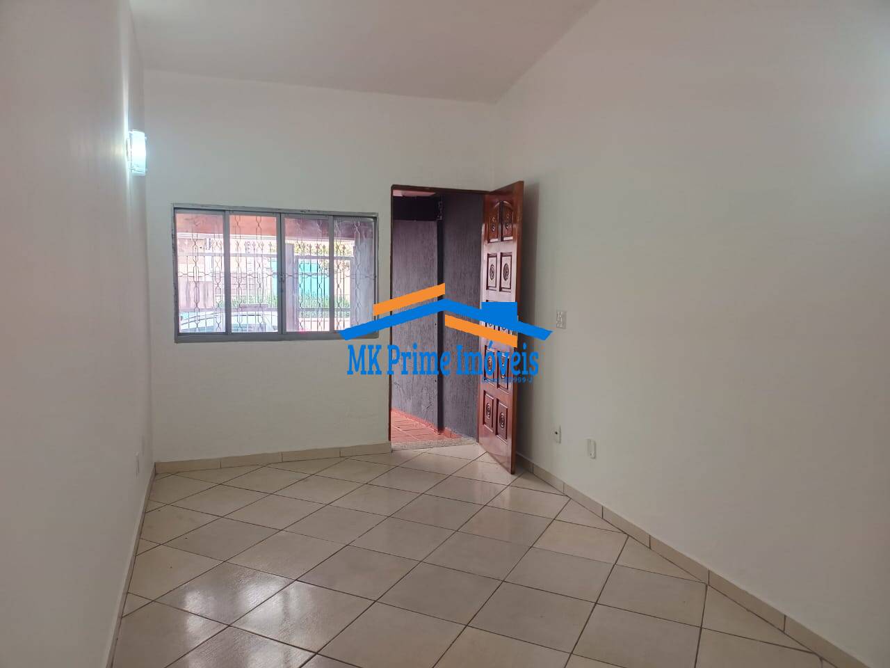 Casa à venda com 3 quartos, 80m² - Foto 4