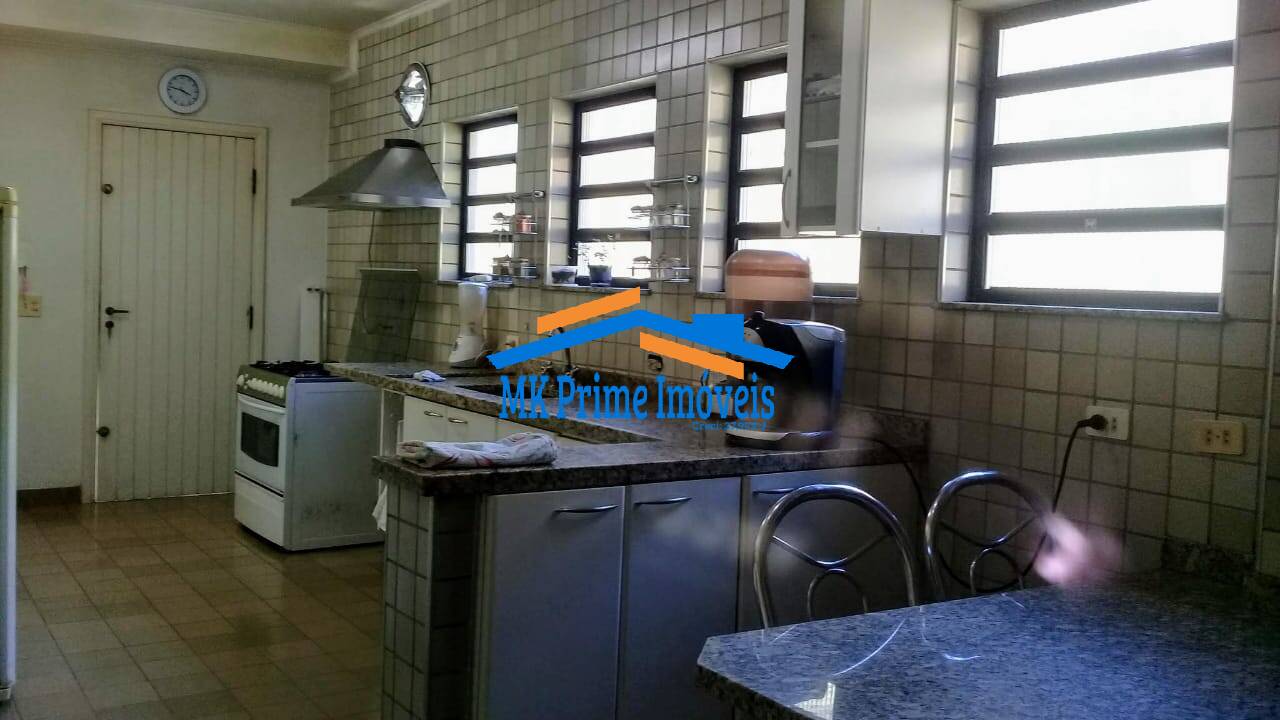 Sobrado à venda com 4 quartos, 480m² - Foto 8