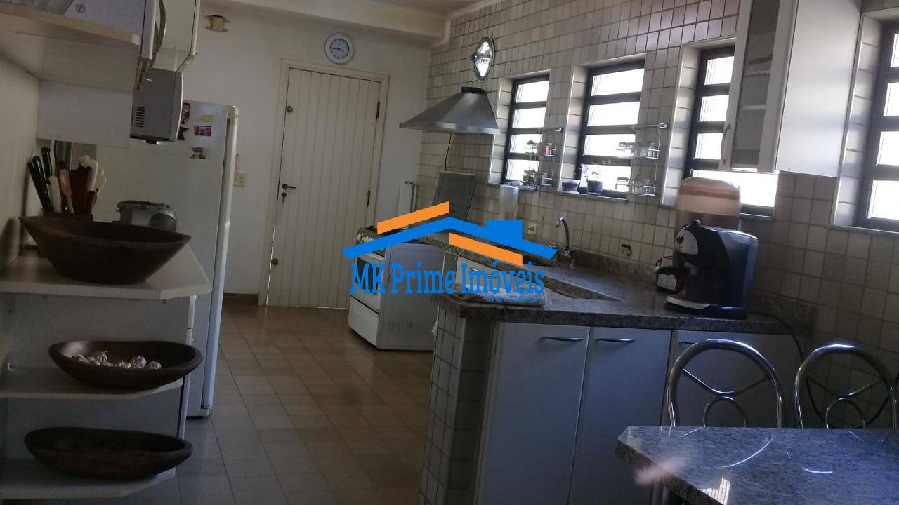 Sobrado à venda com 4 quartos, 480m² - Foto 7