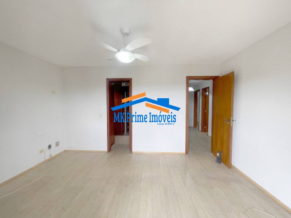 Apartamento para alugar com 4 quartos, 160m² - Foto 24