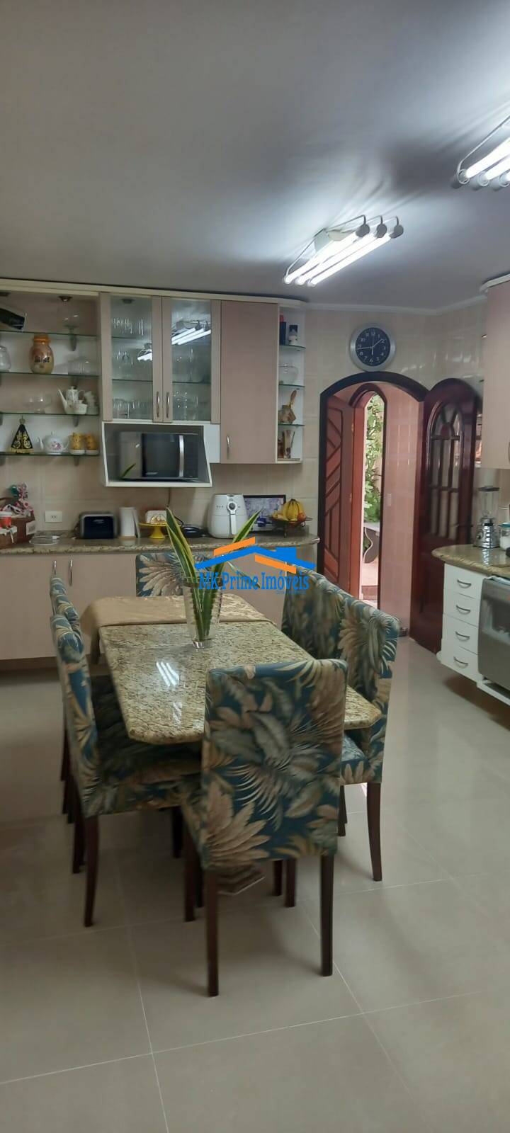 Sobrado à venda com 3 quartos, 183500m² - Foto 4