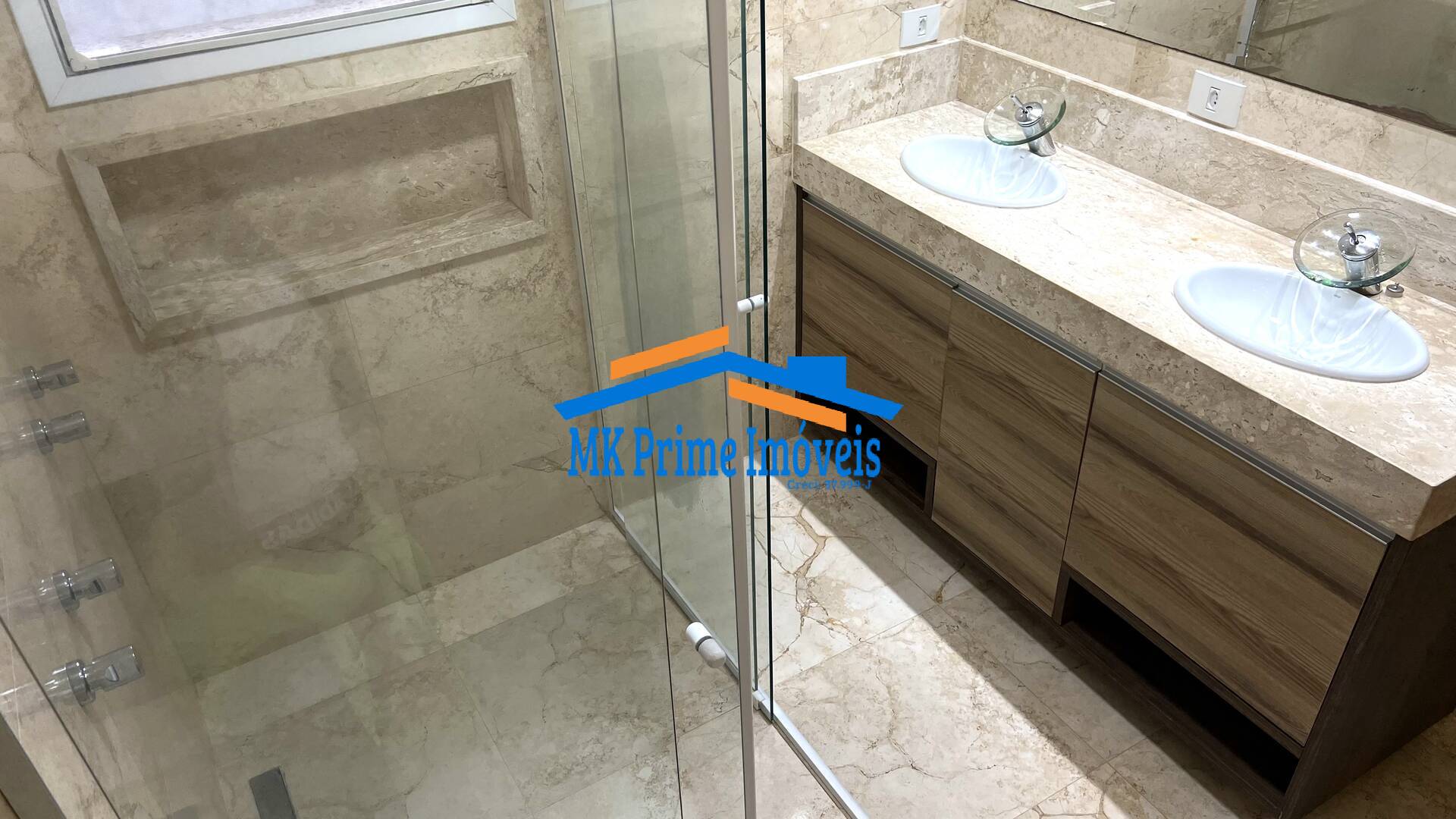 Casa de Condomínio à venda com 5 quartos, 414m² - Foto 25