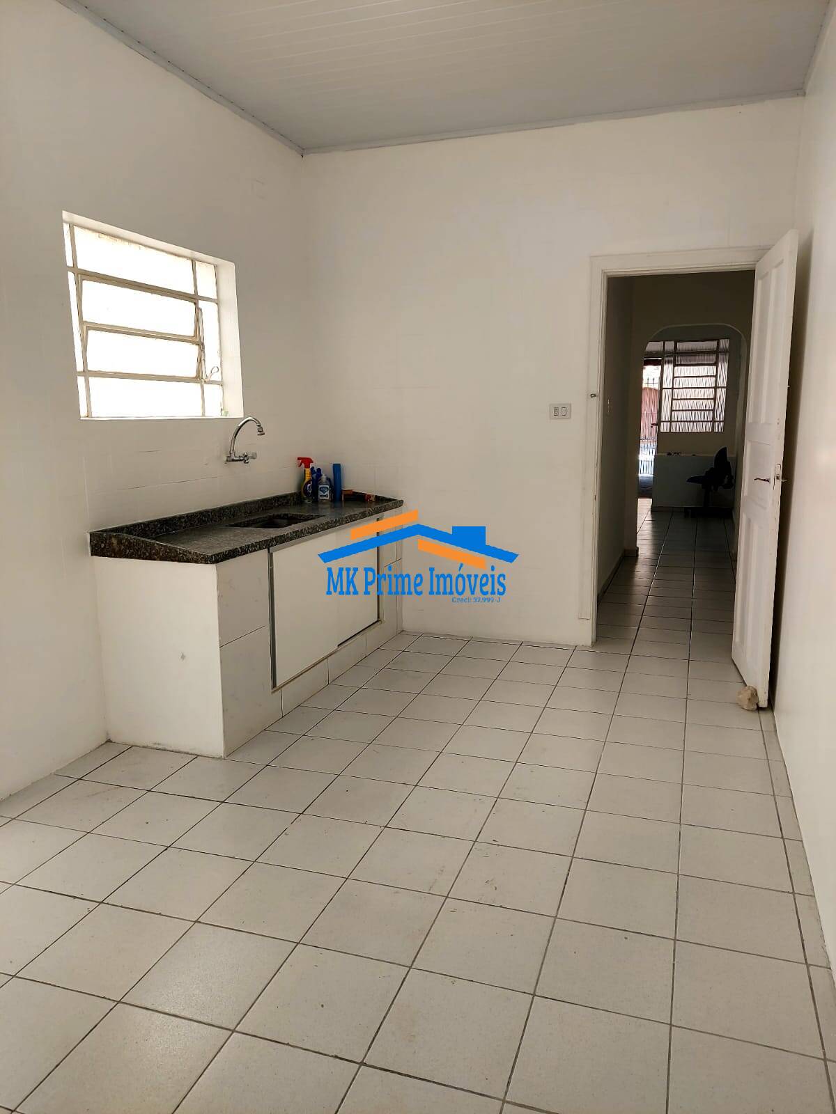 Casa para alugar com 8 quartos, 280m² - Foto 4