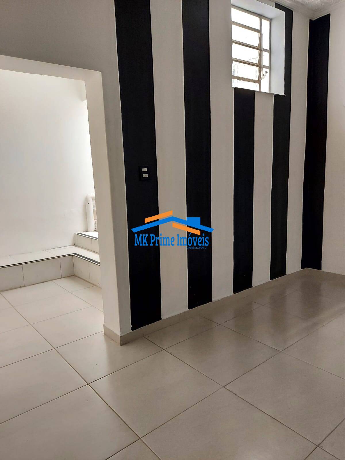 Casa para alugar com 8 quartos, 280m² - Foto 9