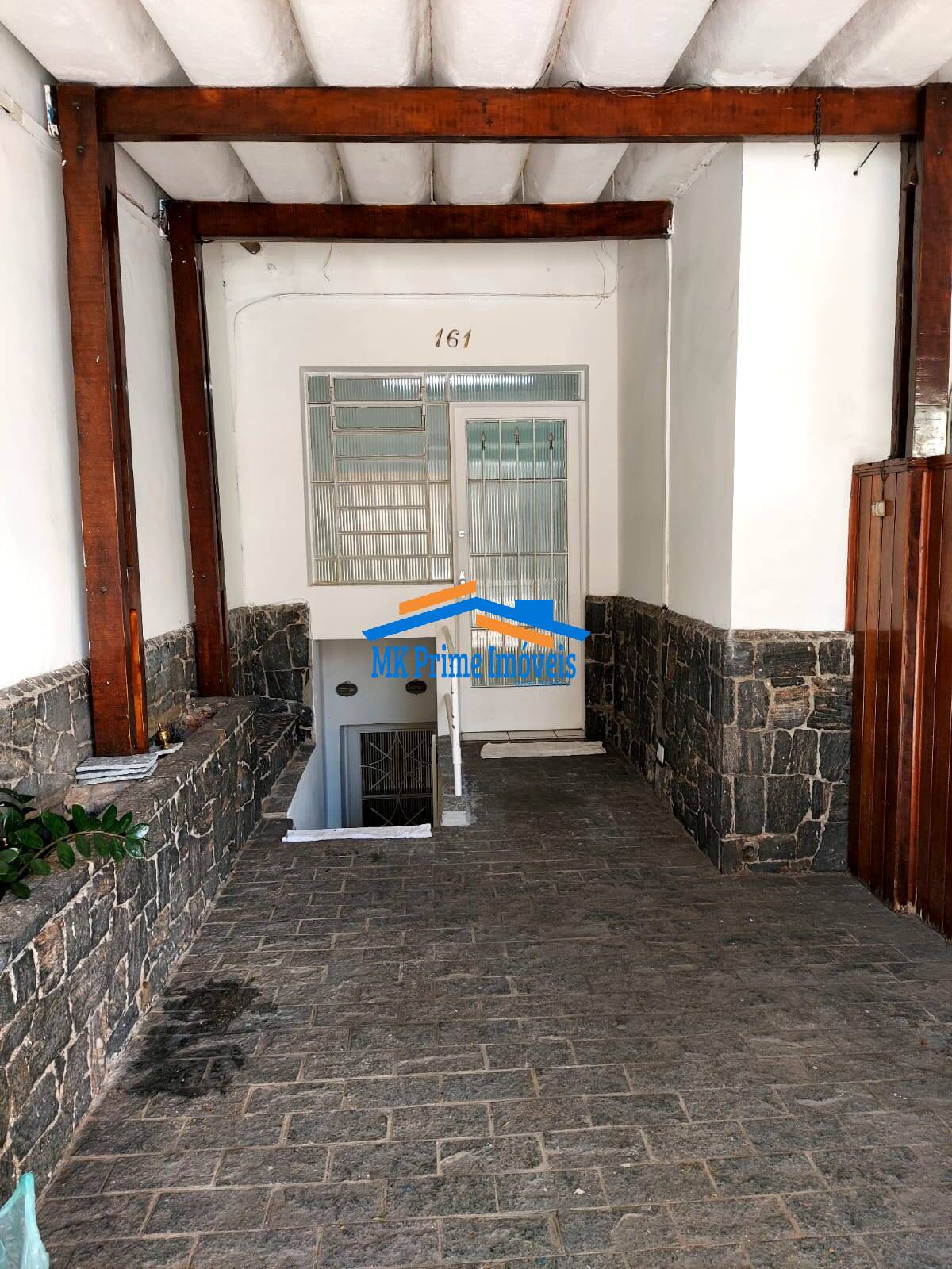Casa para alugar com 8 quartos, 280m² - Foto 10