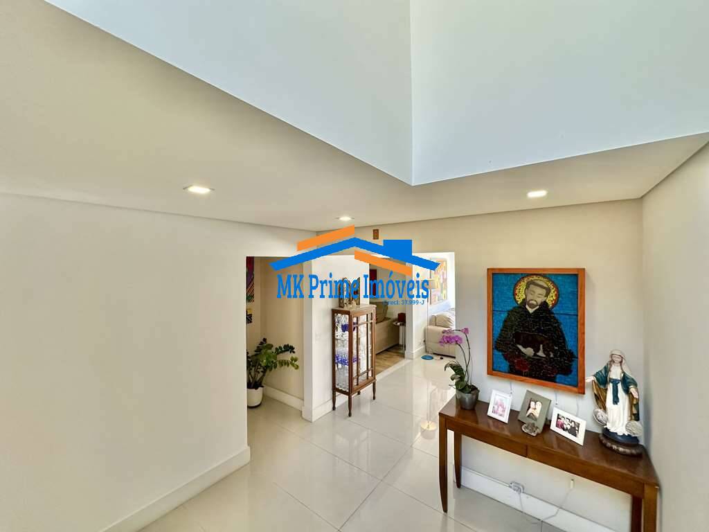 Casa de Condomínio à venda com 5 quartos, 375m² - Foto 9