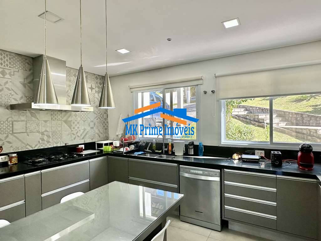 Casa de Condomínio à venda com 5 quartos, 375m² - Foto 23