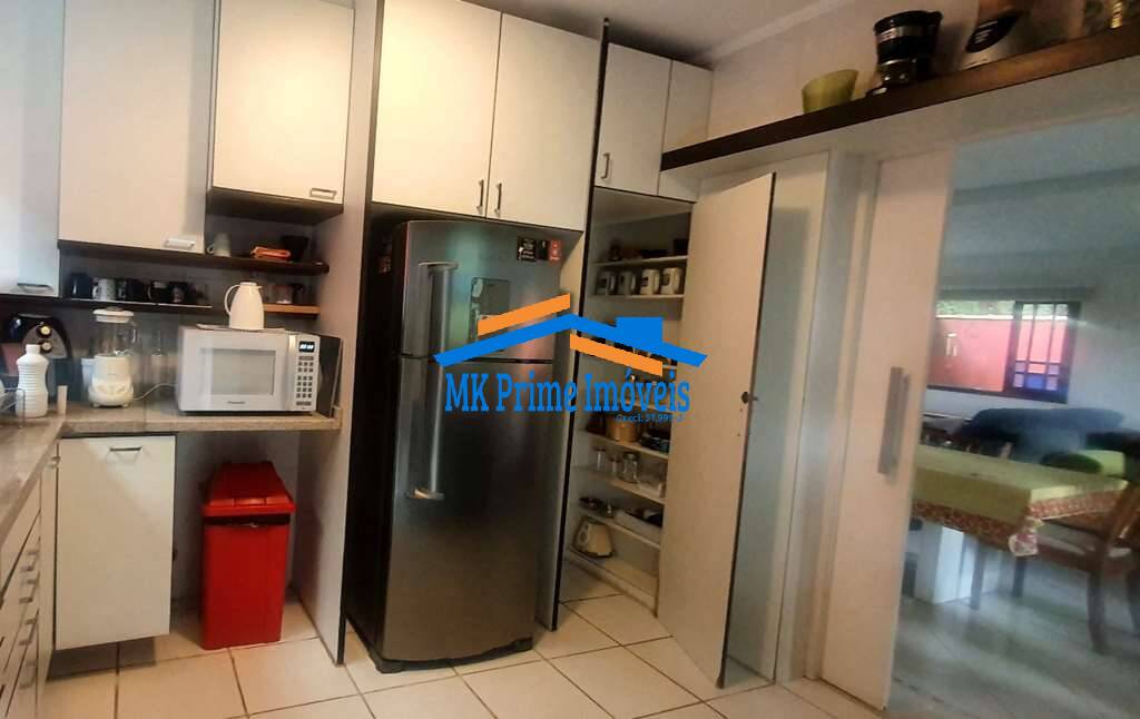 Casa de Condomínio à venda com 4 quartos, 213m² - Foto 27