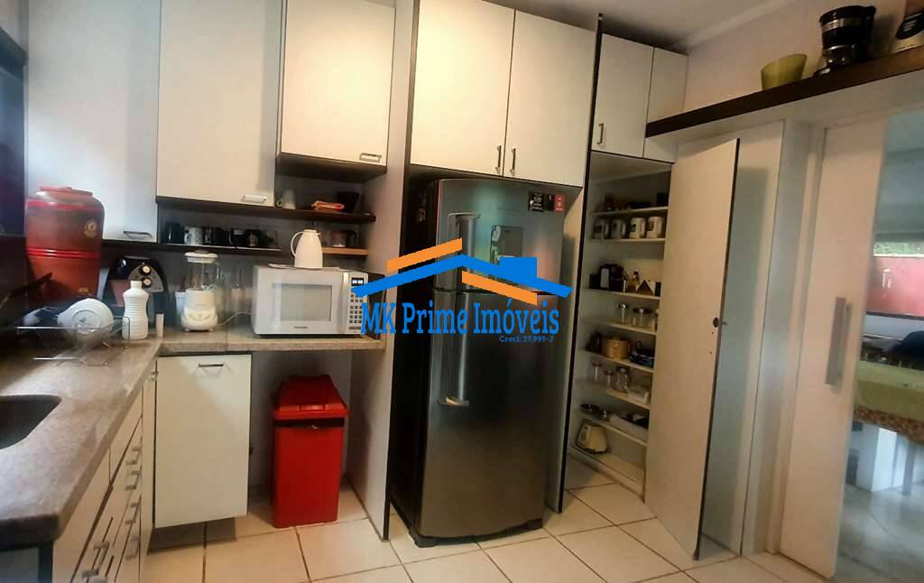 Casa de Condomínio à venda com 4 quartos, 213m² - Foto 28