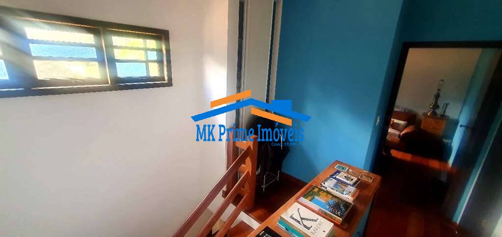 Casa de Condomínio à venda com 4 quartos, 213m² - Foto 37