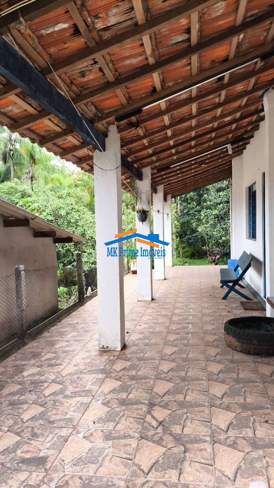 Chácara à venda com 3 quartos, 437m² - Foto 1