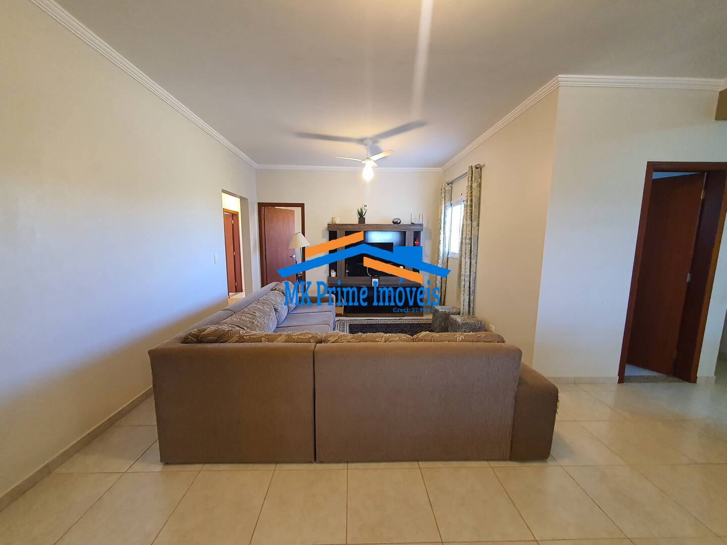 Chácara à venda com 3 quartos, 233m² - Foto 9
