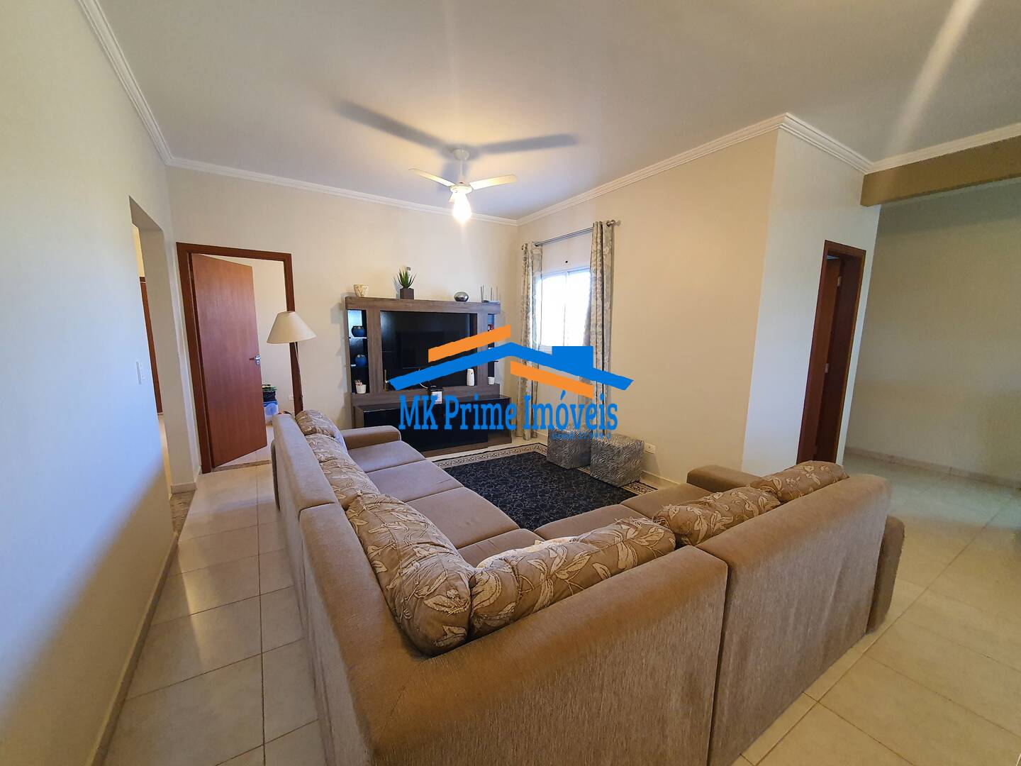 Chácara à venda com 3 quartos, 233m² - Foto 11