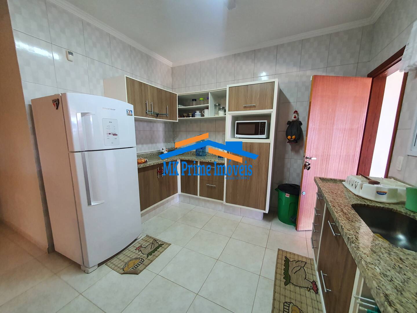 Chácara à venda com 3 quartos, 233m² - Foto 3
