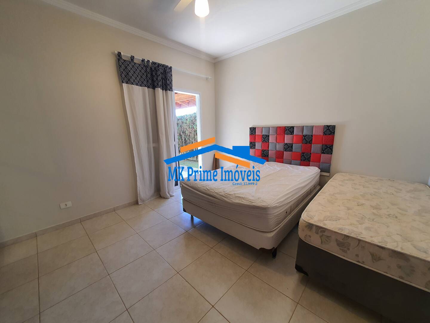 Chácara à venda com 3 quartos, 233m² - Foto 15