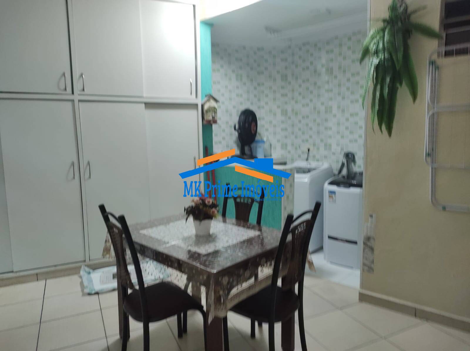 Casa à venda com 4 quartos, 148m² - Foto 3