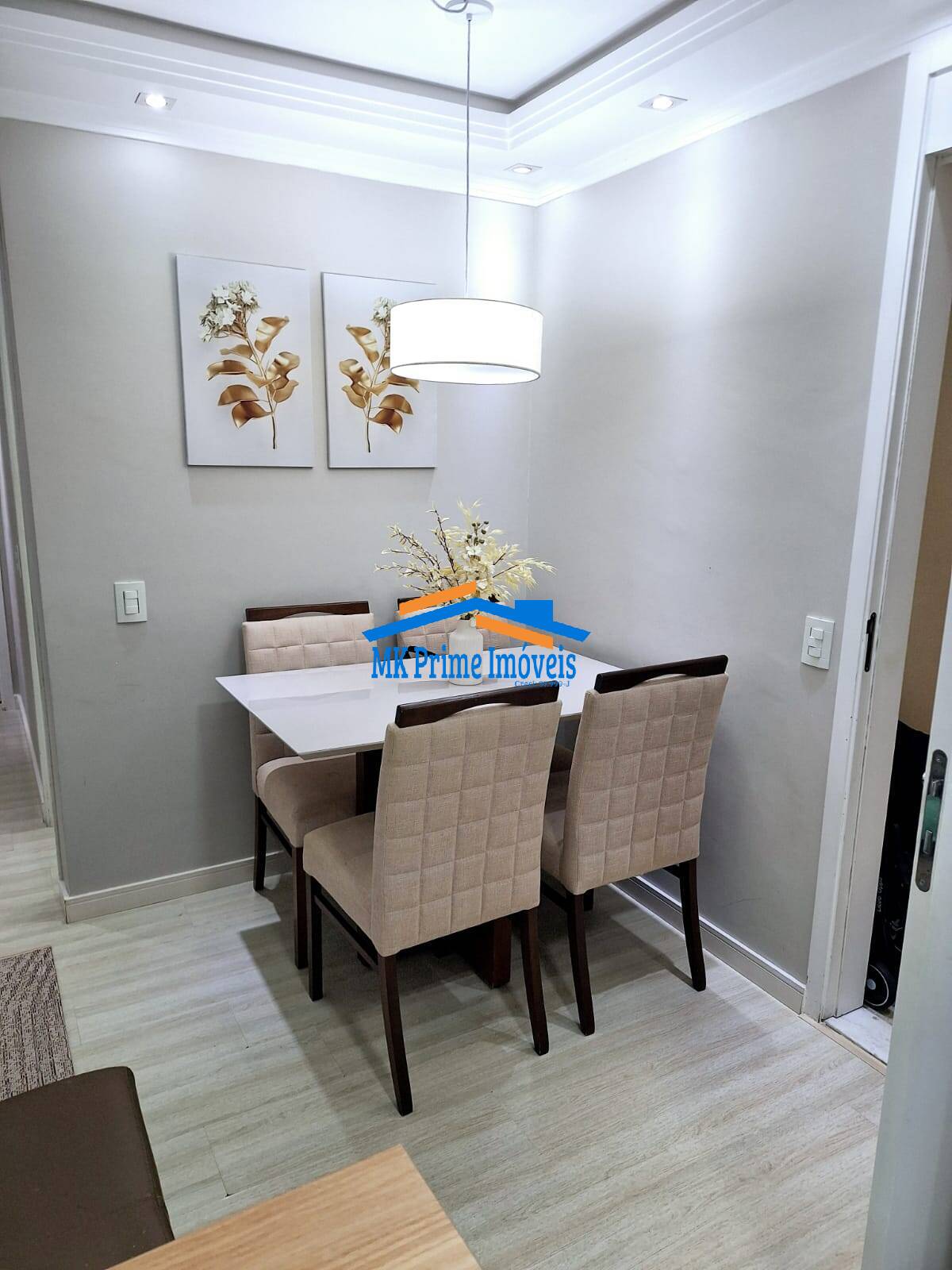 Apartamento à venda com 2 quartos, 45m² - Foto 2