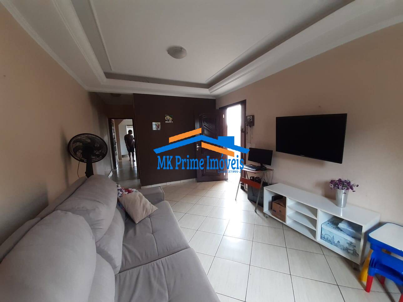Sobrado à venda com 3 quartos, 226m² - Foto 2